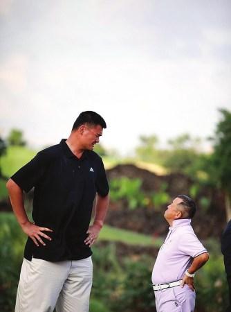 替补席上的 替补席上的