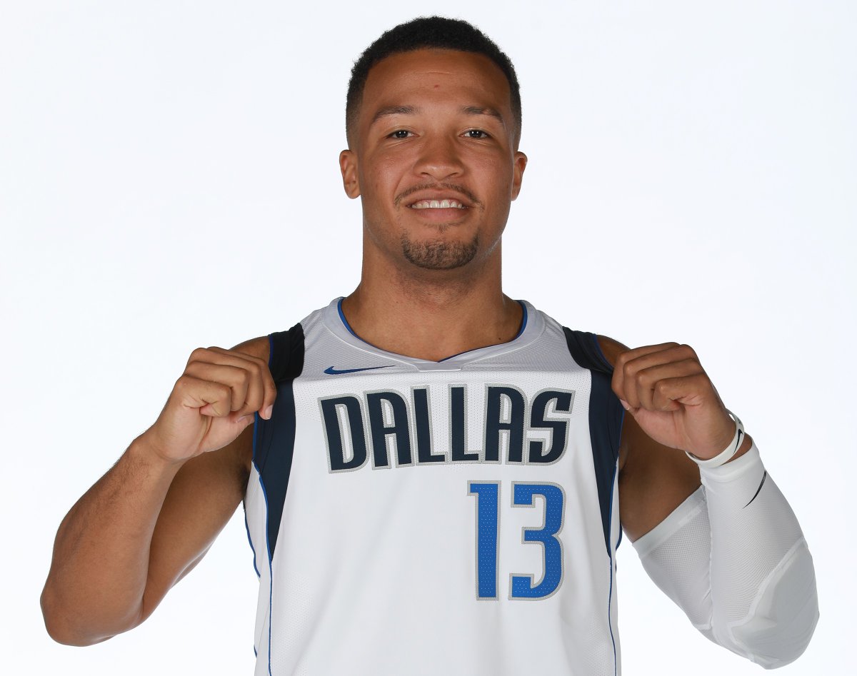 他在每一个 他在每一个