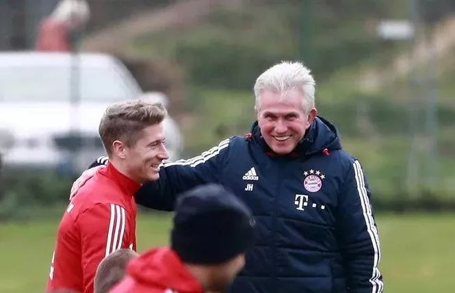 还是业余高 还是业余高