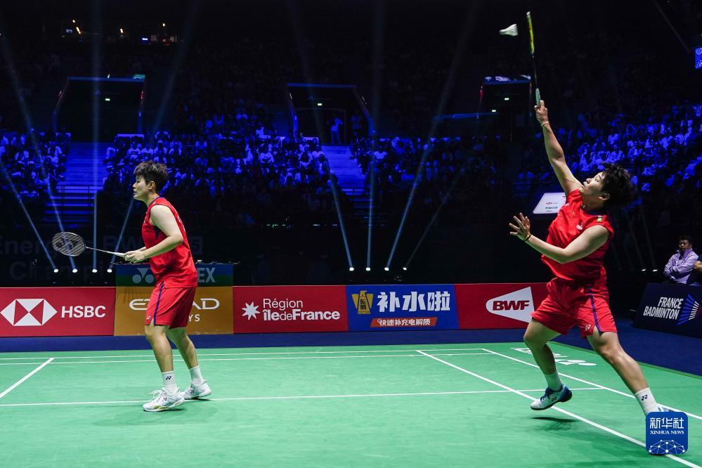 同时强调 同时强调